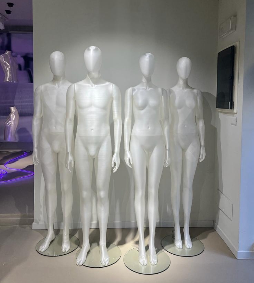 Hans Boodt Mannequins_Salone del Mobile 2022_Essential X Reflow