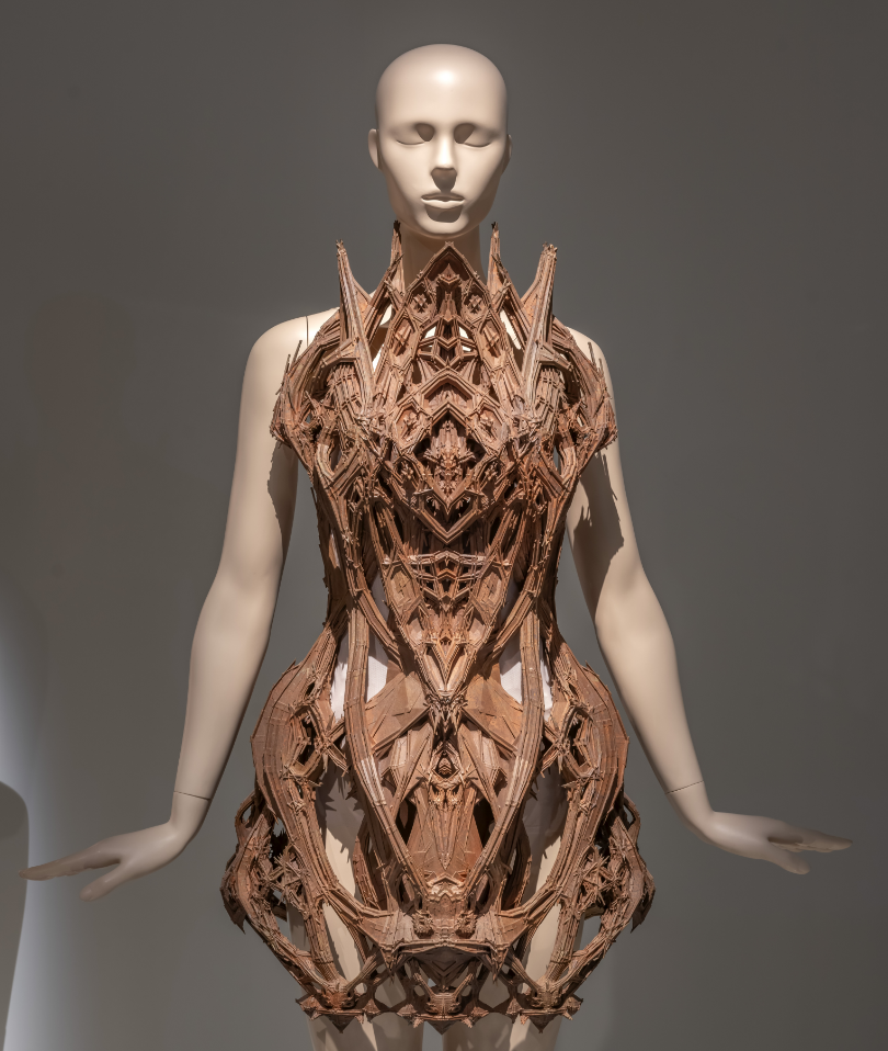 Sculpting the Scenses - Iris van Herpen 04 Sculpting the Senses by Iris van Herpen - Hans Boodt Mannequins